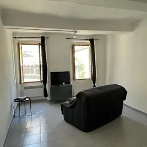 Appartement Joli Au Coeur Du Village, Lorgues